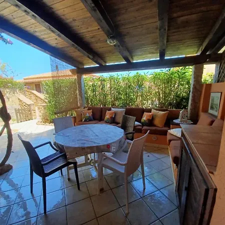 Ferienwohnung Casa Sibilla Bi-Locale Con Terrazza A 60 Metri Dal Mare Marinella  Exterior foto